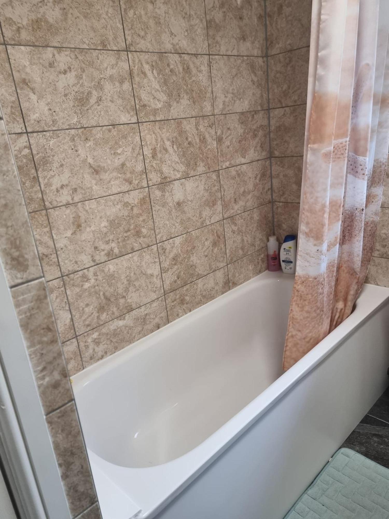 Cozy House With Free Parking & Wifi Near Maryland Station Londen